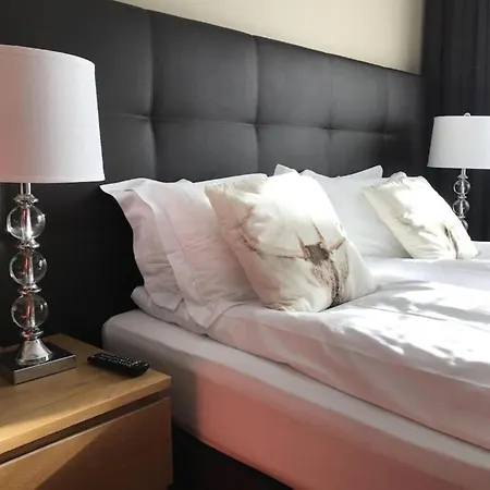 Snorri'S Guesthouse-3