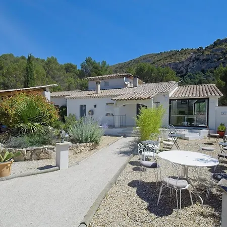 B&B Villa Chante Coucou-3