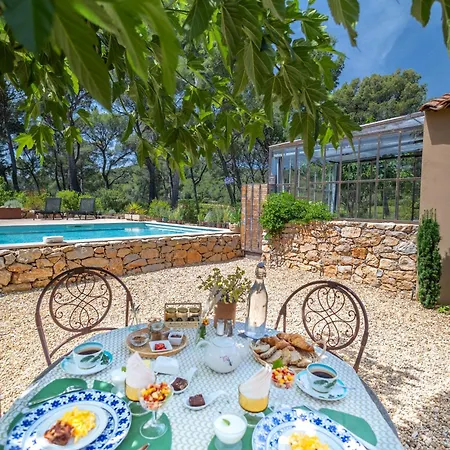Les Pieds Tanqués - Bed&Breakfast-Spa-2