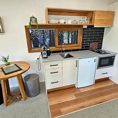 Tuckers Lane Boutique Accommodation-3