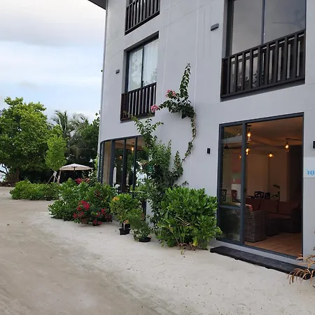 Nikabliss Dhigurah-2