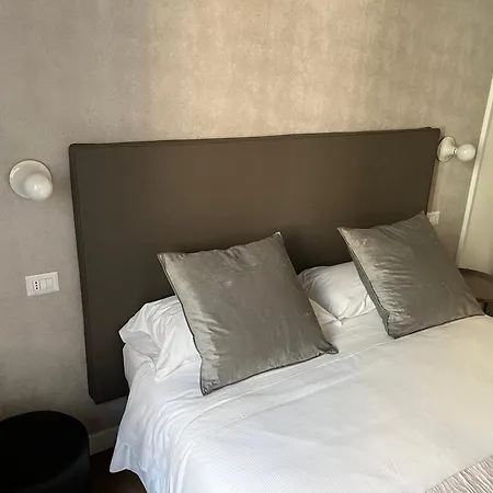 Maison Romana Trastevere Suites-3