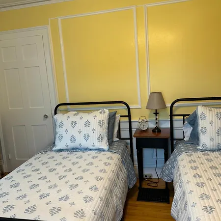 Harbour House Inn B&B-2