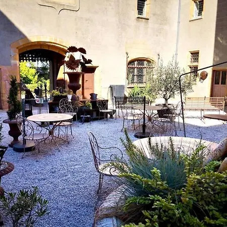 Chateau De Varennes-3