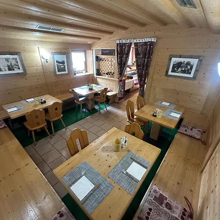 Ski Lodge Pampeago-3