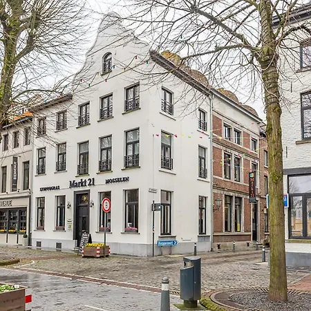 Guesthouses By Hotel Van Eyck-3