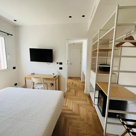 Marina Boutique Rooms-2