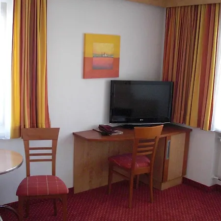 Hotel-Pension Flora-2