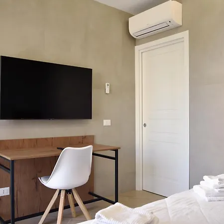 La Maison Latina Guest House-3