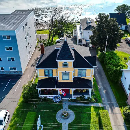 Come From Away B&B-3