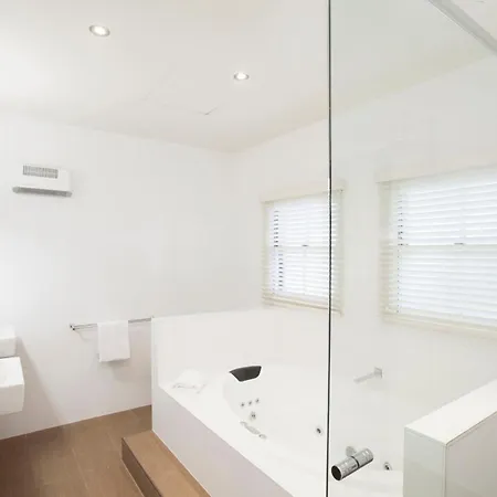 Provenance Accommodation-2