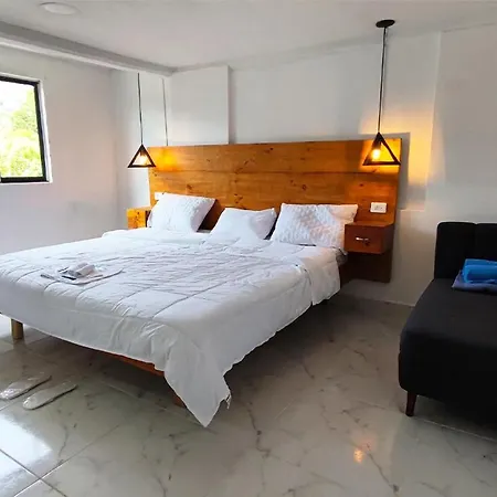 Beverly Hills Mansion Room Only-3