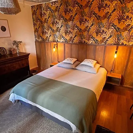 Une Ferme En Ville Chambres D'Hotes Et Table D'Hotes-2