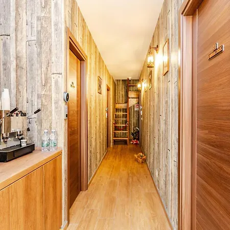 B&B Gusto West-2