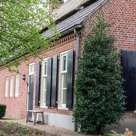 Onder De Wolfskap bed en ontbijt-3