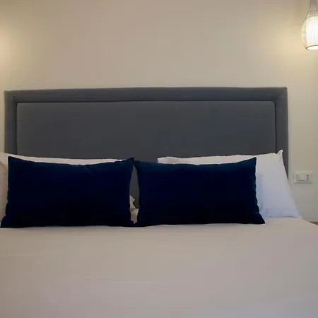Galaxy Rooms Tropea-3