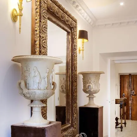 Daphne Trevi Suites-3