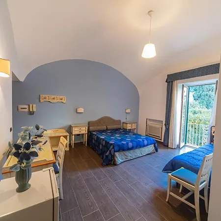 La Rada B&B-3