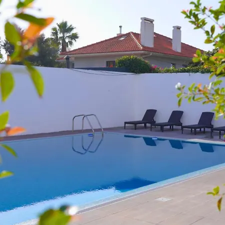Art 4 You Carcavelos Suites-2