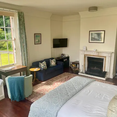 Warwick Hall-3
