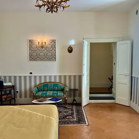 Casa Santangelo Suites - Historical Residence-3
