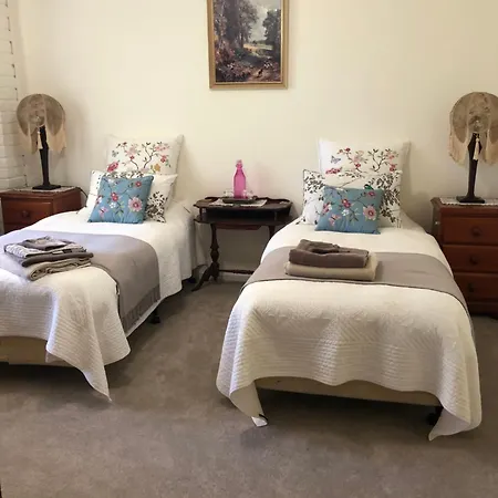 Sherwood Park Bed And Breakfast-3