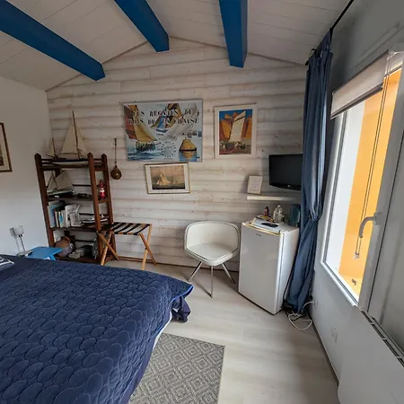 Les Yeux Bleus Bed&Breakfast-2