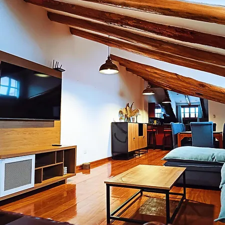 Illa B&B-3