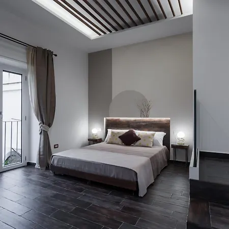 Vesuvio Plaza Room-3