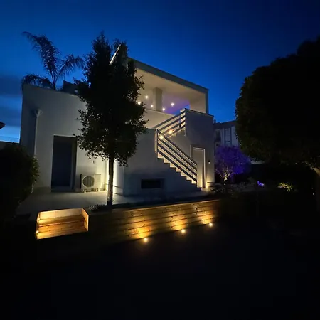 Palms Suite-3