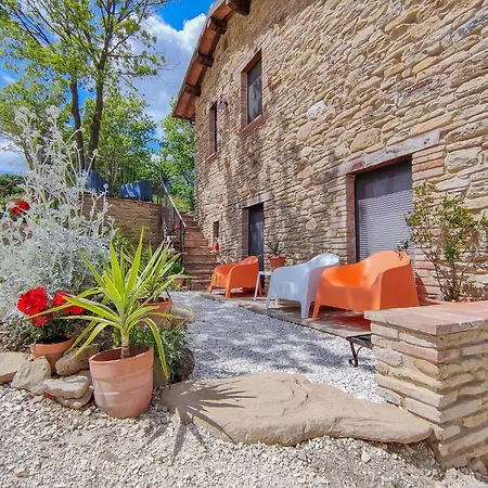 La Fonte Delle Faranghe by Host Hero-2