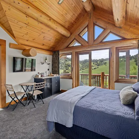 Yellowstone Lodge New Zealand-2
