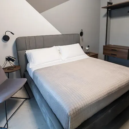 Mia Rooms B&B-3