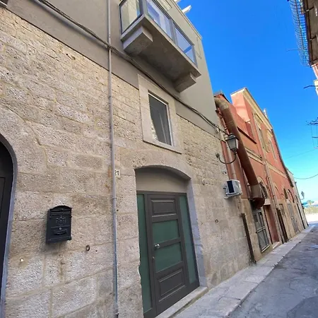 La Maison De Rosaline Rooms-3