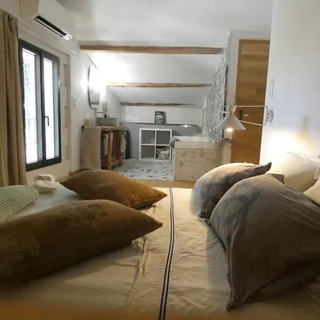 Chambres d'hôtes dans une ancienne bergerie-2