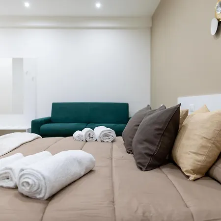 Aria B&B-3