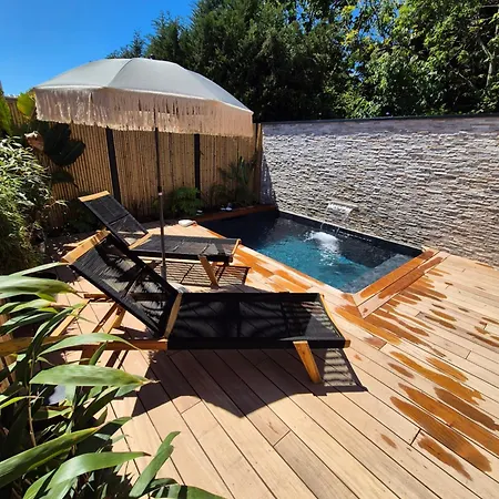 Le Cocoon - Jacuzzi, Sauna et Piscine privée-3