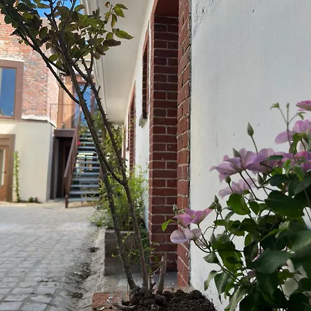 Le Chene Fleuri-2