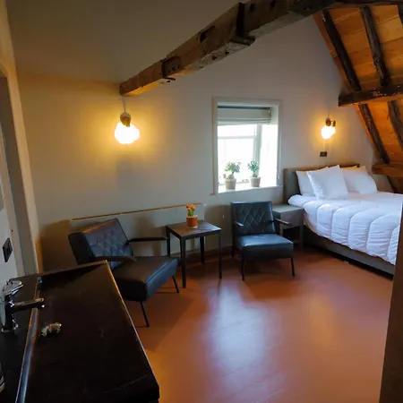 Den Eijngel Bed And Breakfast-3
