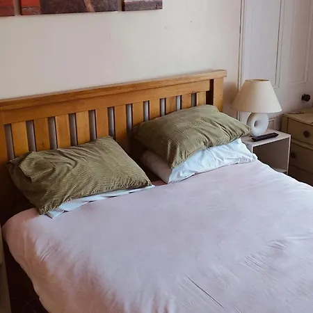 Forth Bay Guest House-3