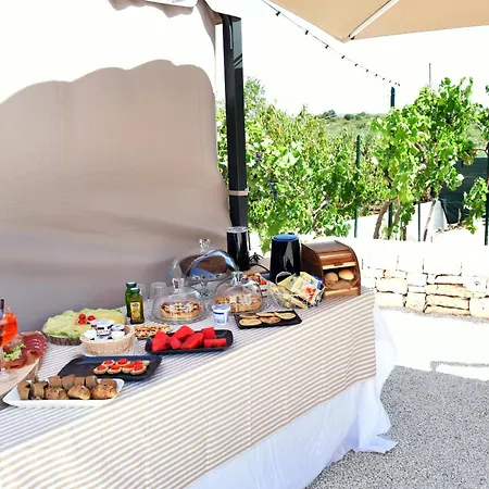 Lamarossa Trulli & Suites-2