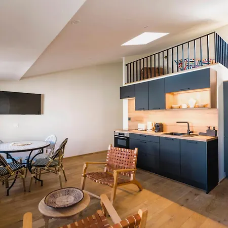 Le Petit Avignon - chambres&appartement à deux pas du Pont d'Avignon et du Palais des Papes-2