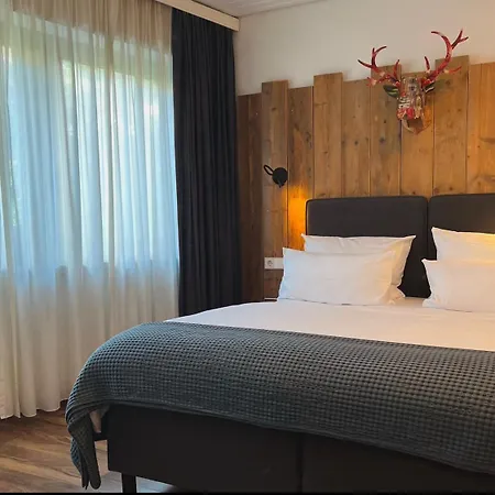 Kreuzblume Hotel & Restaurant-2