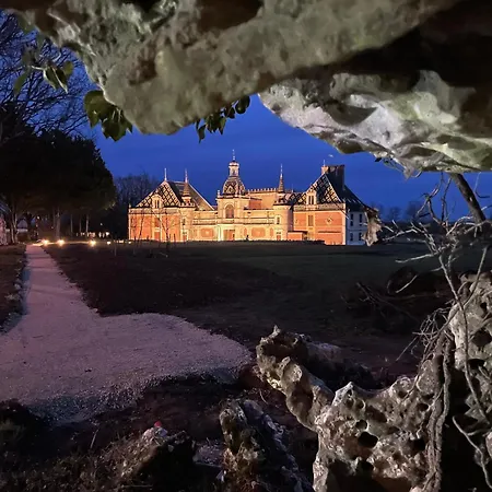 La Suite du Château de Chevigny-en-Valière comprenant deux chambres séparées, située à 12 minutes de la célèbre ville de Beaune-3