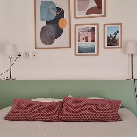 Studio D'Hotes Les Libellules-3