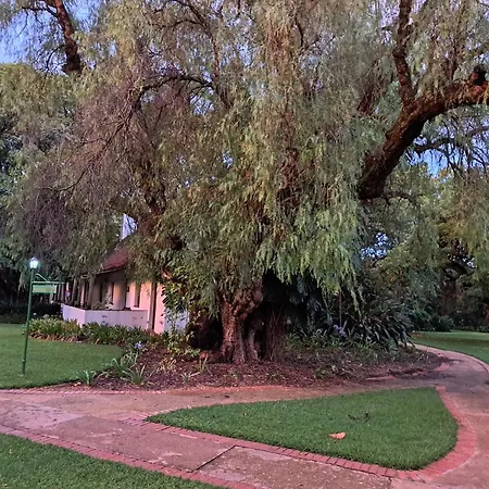President Paul Kruger Guest Lodge-3