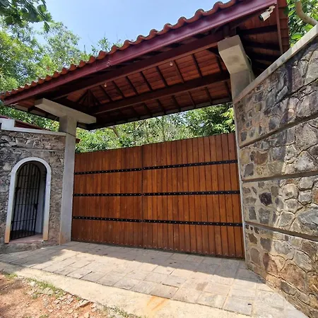 Villa Arana Bentota-3
