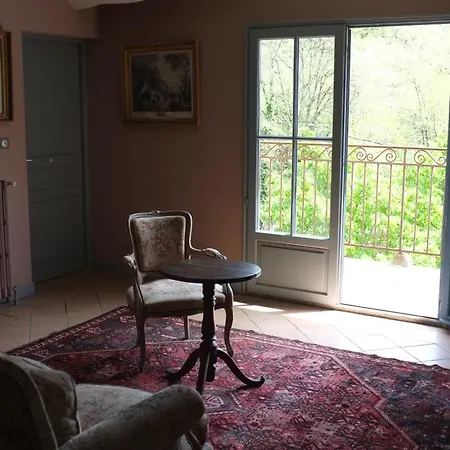 Nabat le Haut, chambre et table d'hotes-3