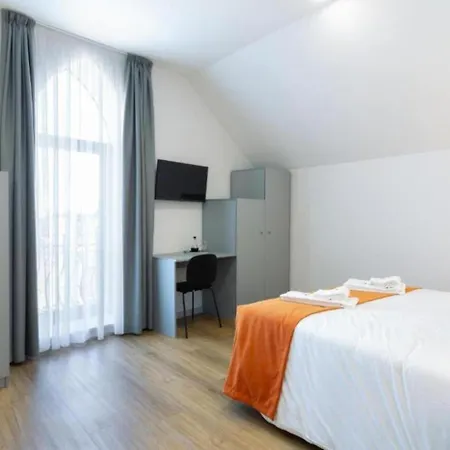 Serra Do Pilar Porto Suites-3