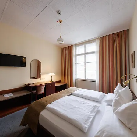Continental Hotel-Pension-3